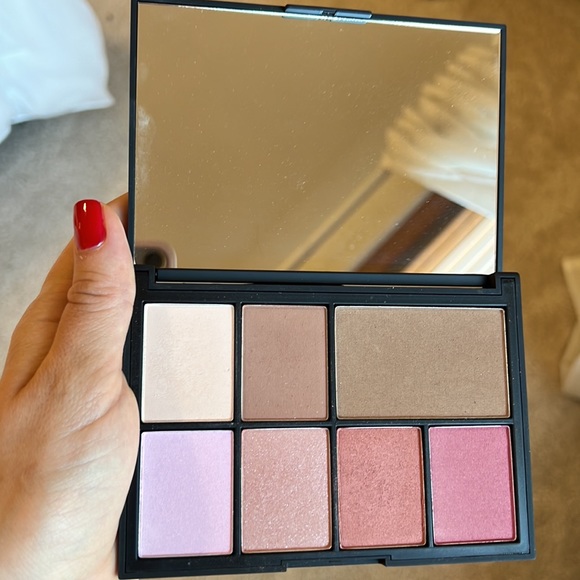 Limited Edition Nars Cheek Studio Palette - Picture 9 of 9